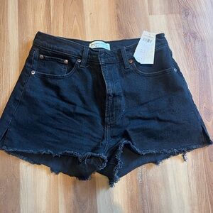 Abercrombie & Fitch Black “The Mom Short” High-Waisted Frayed Hem